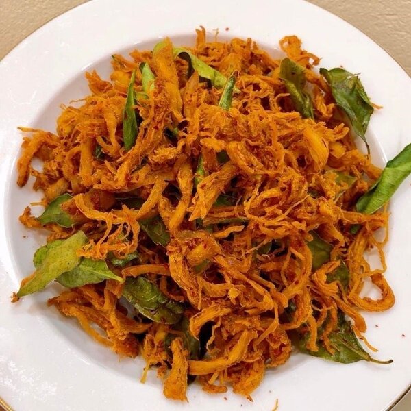 Đĩa khô gà lá chanh đã hoàn thành
