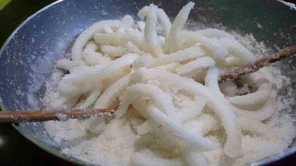 Sên đến khi đường bám vào sợi dừa