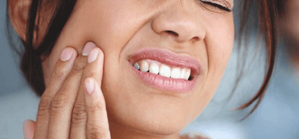 Có rất nhiều nguyên nhân gây nên tình trạng nhức răng