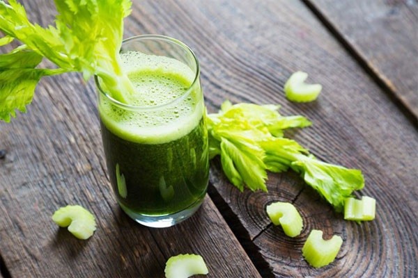 Nước ép cần tây bao nhiêu calo?
