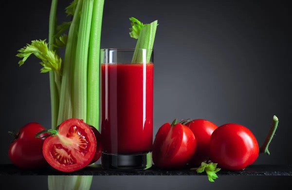 Giảm cân bằng cần tây và cà chua