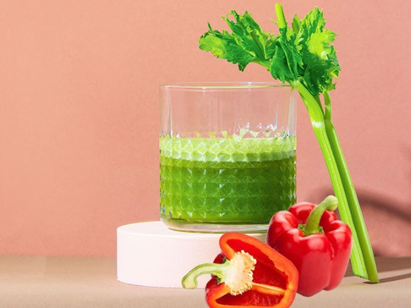 Giảm cân bằng nước ép cần tây với ớt chuông