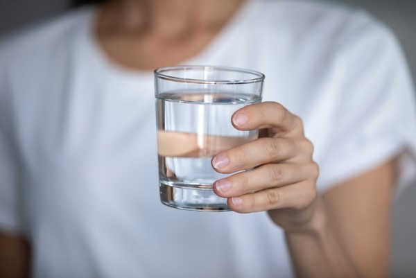 1 cốc nước lọc có bao nhiêu calo?
